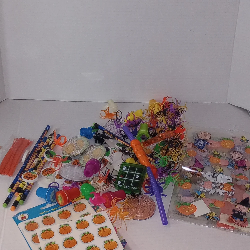 Halloween Party Favor Set